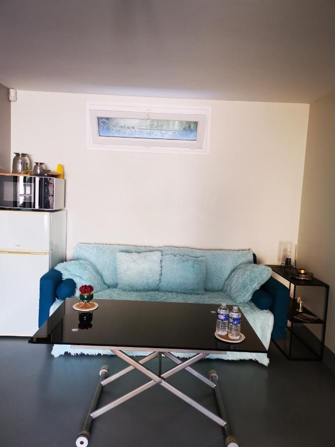 Suite Jacuzzi Au Calme Domont Exterior photo